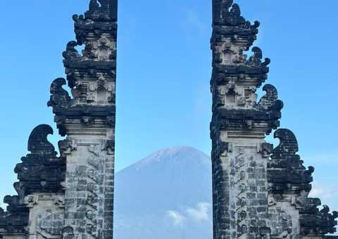 Lempuyang Temple (Gates of Heaven) — The legendary twin gate framed by Mount Agung