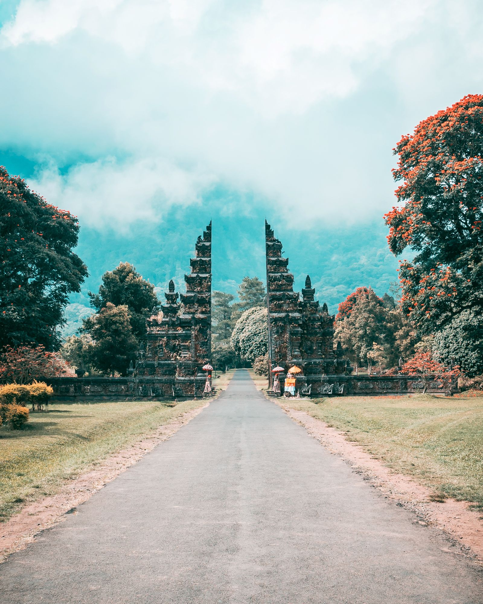 Handara Gate & Twin Lakes Buyan and Tamblingan
